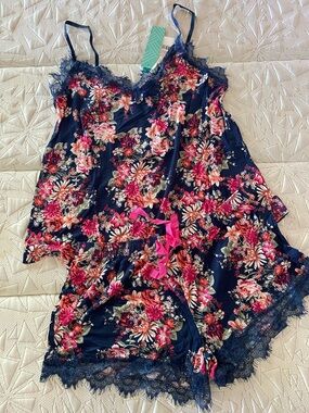 Seeing Stars Navy Floral Lace-Trim Cami & Short Sleep Set